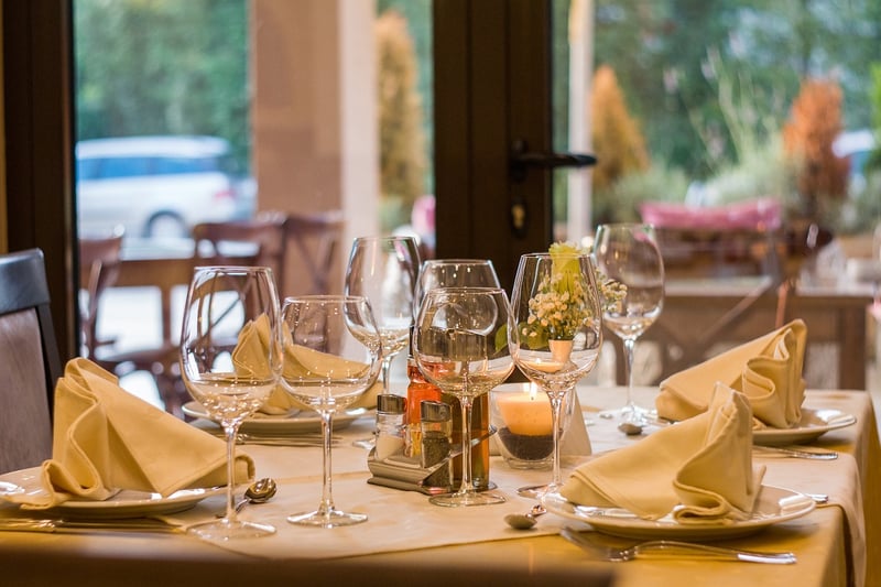 Fine Dining Table Setting